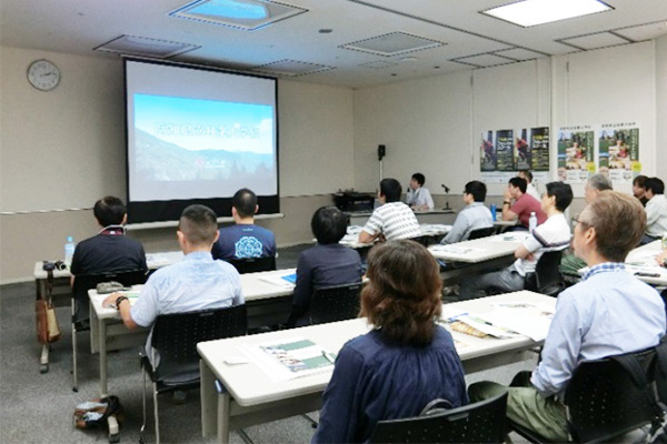 情報提供「高知県の林業就業支援の紹介　②高知県立林業大学校」